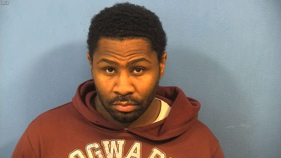 Cook County felon denied pre-trial release after robbery, stolen gun found: officials