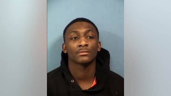 Aurora man sentenced for armed robbery at Lisle Verizon store