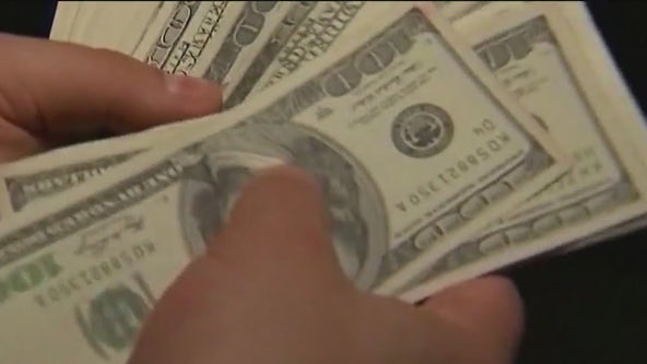 Illinois residents received nearly $299M in unclaimed funds last year: state treasurer