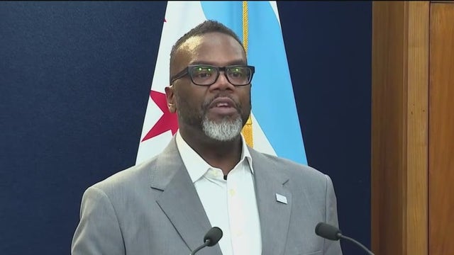 Chicago Mayor Brandon Johnson defends city’s sanctuary status amid ICE raids