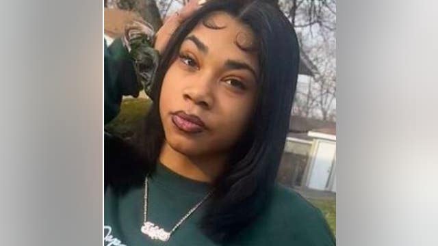 Deveardra Hall: Chicago girl, 14, reported missing