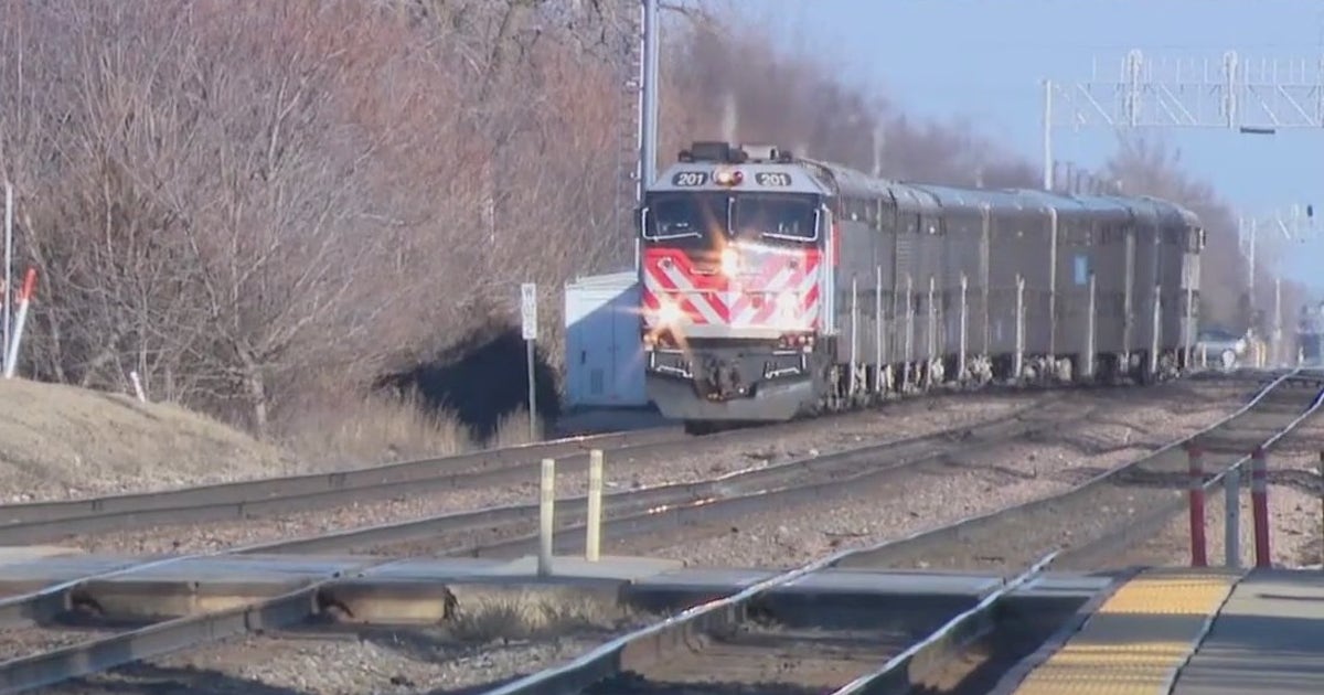 Another pedestrian fatally struck by Metra train in Downers Grove less ...