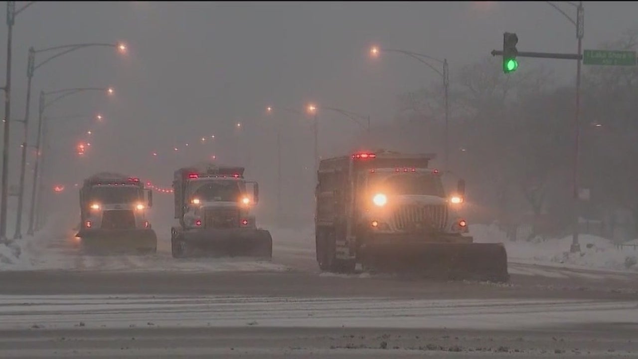Chicago snowstorm: City, suburbs prepare for wicked weather Chicago snowstorm: City, suburbs prepare for wicked weather