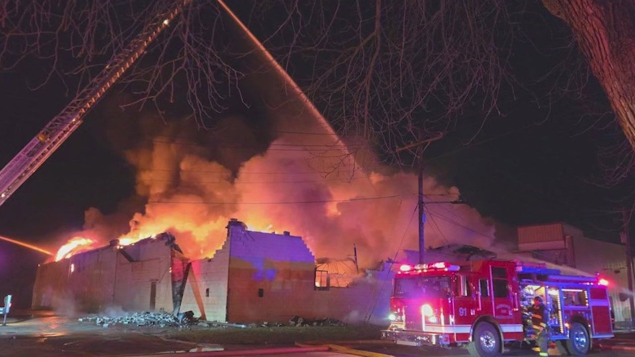 Fire erupts at cocoa plant in Kankakee County | FOX 32 Chicago