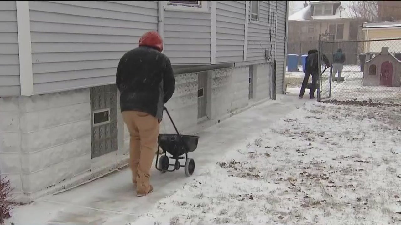 Nonprofits in Chicago, Toledo, Lincoln Seek Snow Removal Volunteers