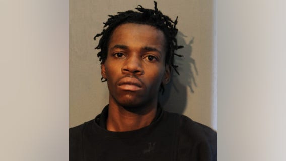 Cook County fugitive on the run after escaping electronic monitoring: sheriff