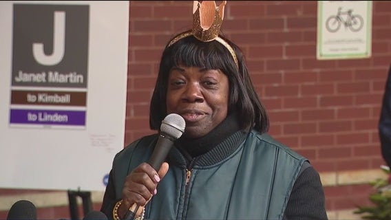 Chicago community bids farewell to ‘Mayor of the Armitage Brown Line Station’