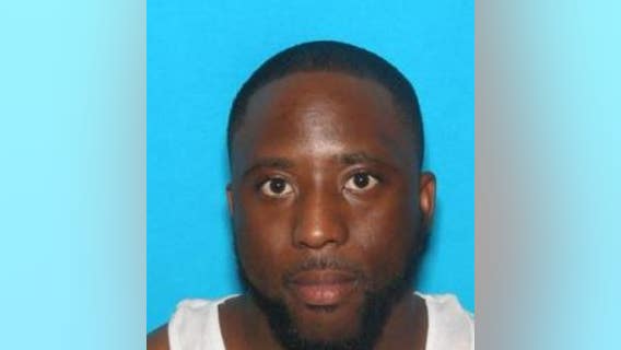 Cook County man arrested at Markham Courthouse for allegedly robbing delivery driver last month