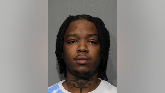 Chicago man charged in South Side armed robbery
