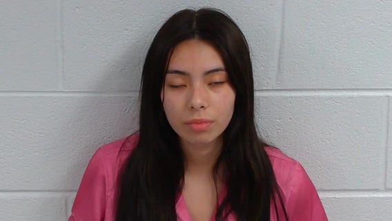 Illinois woman accused of stabbing mother in head with kitchen knife