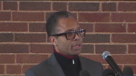 After Blagojevich’s pardon, Jesse Jackson Jr. renews request for his own