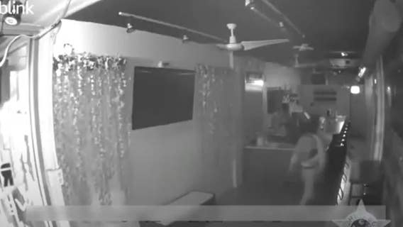 Video shows burglary suspect wanted for breaking into Chicago businesses, stealing cash