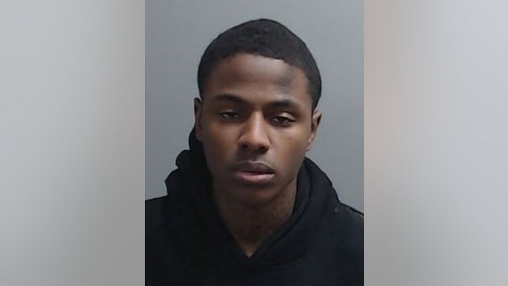 2 Oak Brook burglary suspects arrested, alleged accomplices shot in Chicago robbery attempt: police