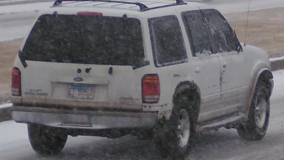 20 cars burglarized in Geneva; police search for suspect vehicle