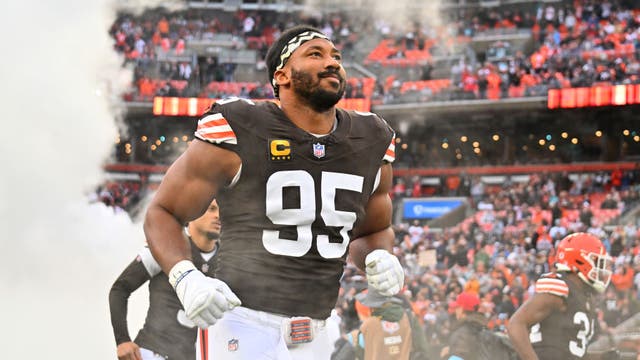 Why the Chicago Bears should — and shouldn't — trade for star defensive end Myles Garrett
