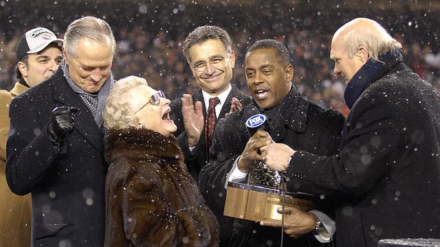 'First Lady of Chicago sports': Bears family members remember matriarch Virginia McCaskey