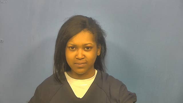 Chicago woman stole from Lululemon, led police on 116 mph chase: prosecutors