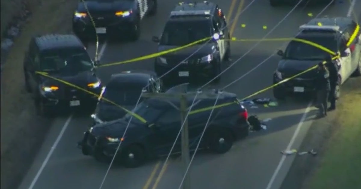 Aurora police fatally shoot armed suspect after chase | FOX 32 Chicago