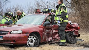 Driver trapped, critically injured in Woodstock semi-truck crash