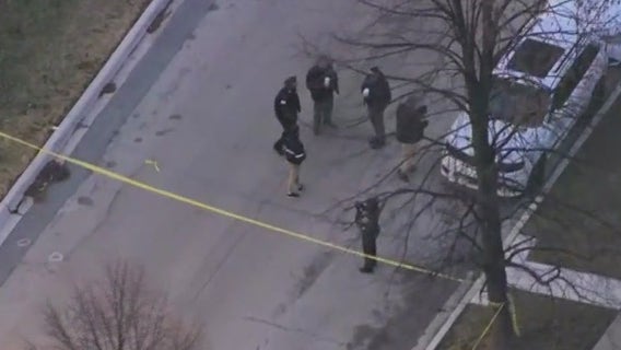 Man, 33, found shot to death near Chicago elementary school