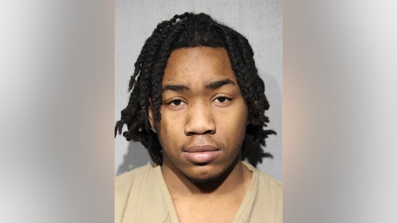 Chicago man charged in fatal Back of the Yards shooting that led to crash