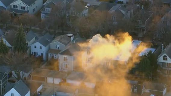 81-year-old dies in house fire on Chicago's North Side