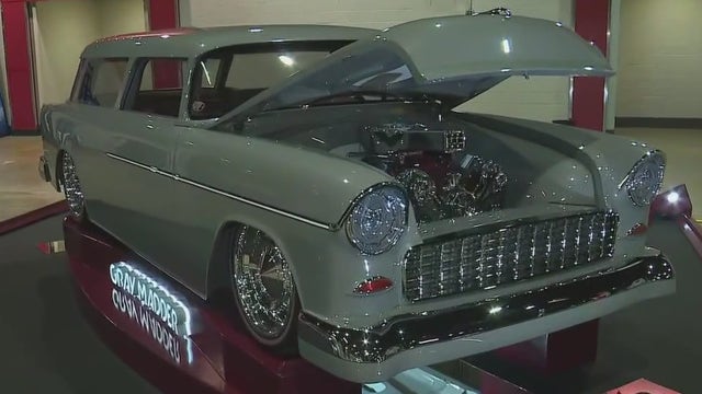 Classic, custom and movie cars shine at World of Wheels in Rosemont