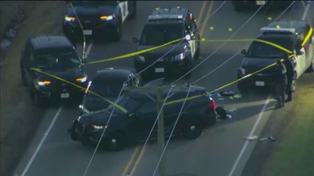 Aurora police fatally shoot armed suspect after chase
