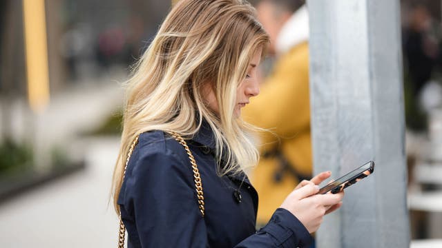 Illinois' most Googled text slang: 'PMO' and 'OTP' top the list for 2025