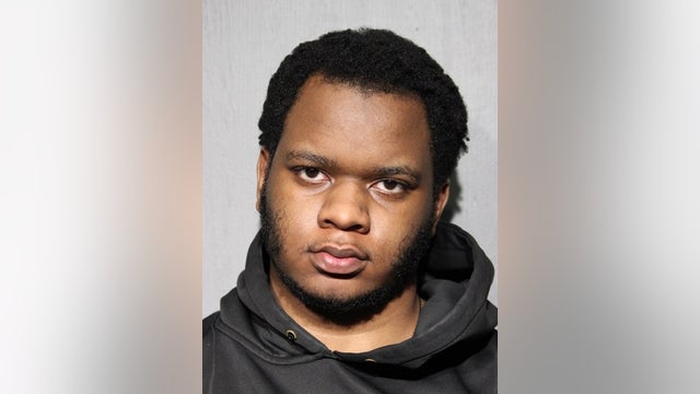 Chicago man charged with attempted murder in Woodlawn shooting