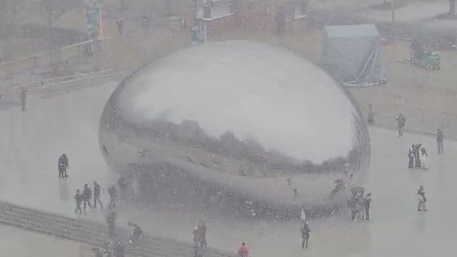 Chicago weather: Snowflakes in the air but warmer days ahead