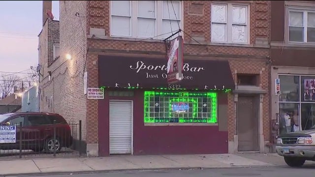 Woman attacked, 2 killed on same Chicago block within minutes: police