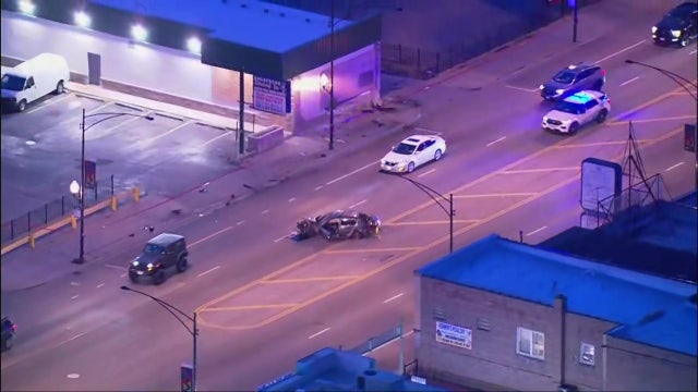 West Lawn crash: Car slams into building near Midway Airport