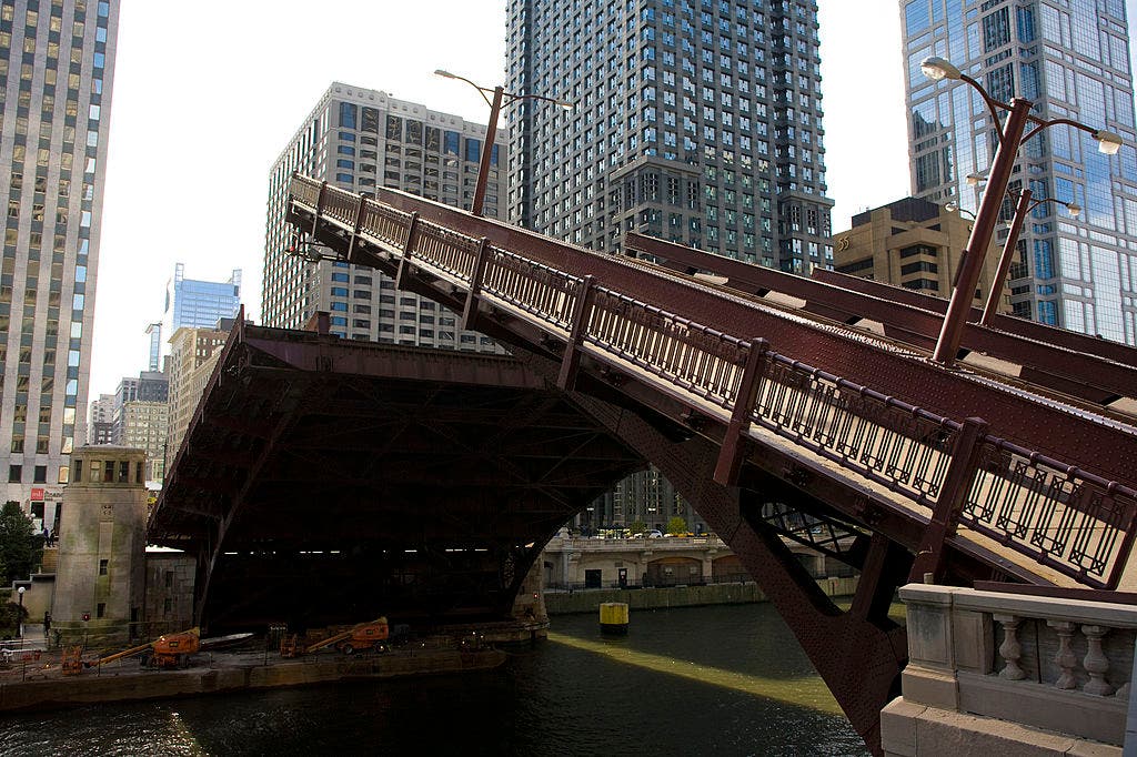 Chicago's State Street Bridge reopens after repairs
