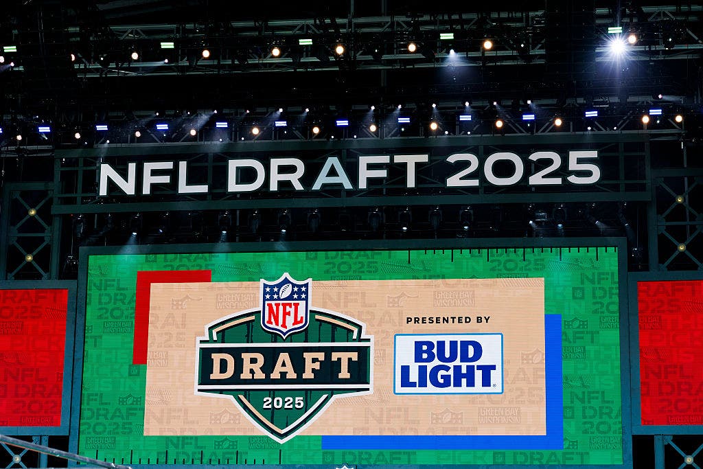 Chicago Bears undrafted free agent tracker: Who's signing with the Bears after the draft?