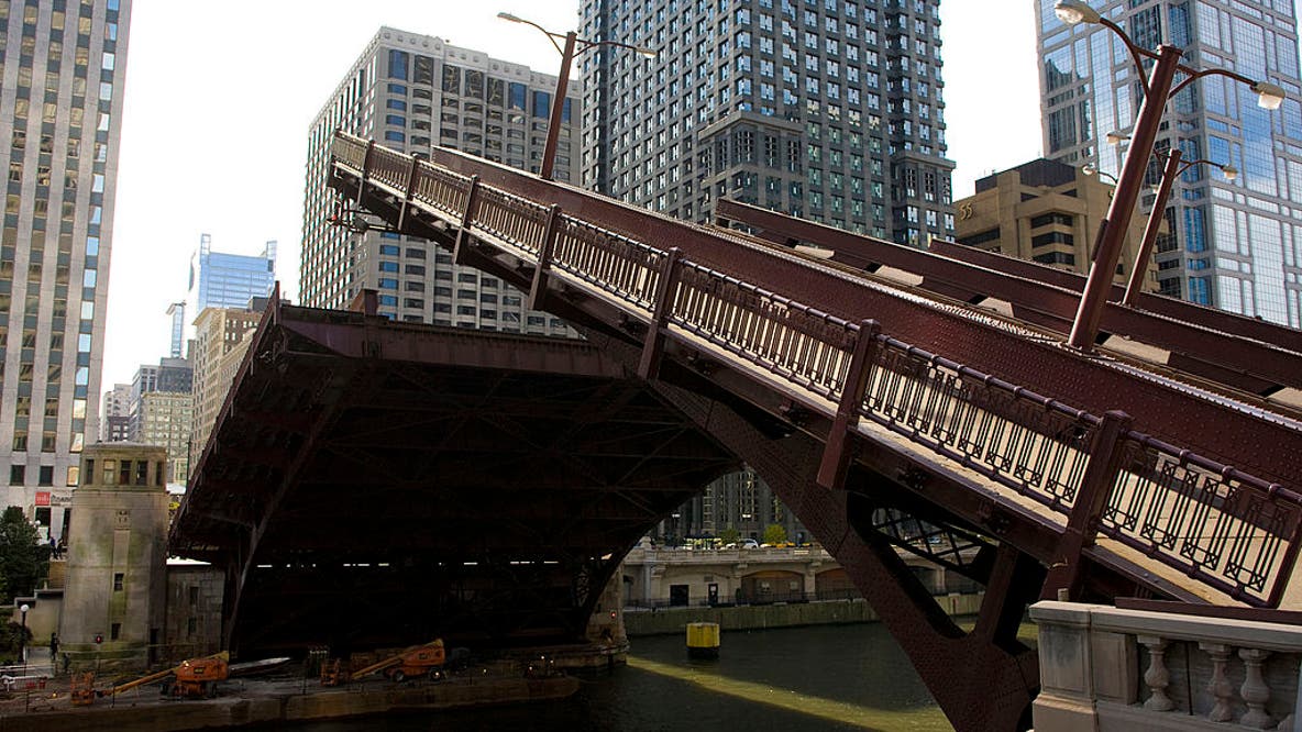 Chicago's State Street Bridge reopens after repairs