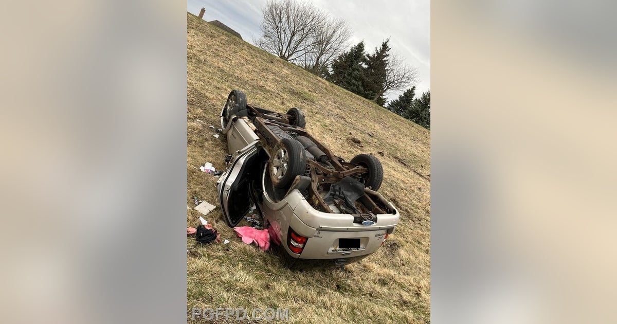 Five hospitalized after rollover crash in Pingree Grove | FOX 32 Chicago