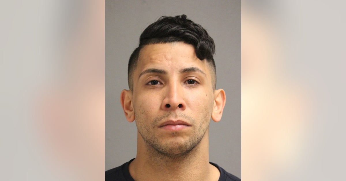 Chicago man charged in Loop stabbing that left 27-year-old critically ...