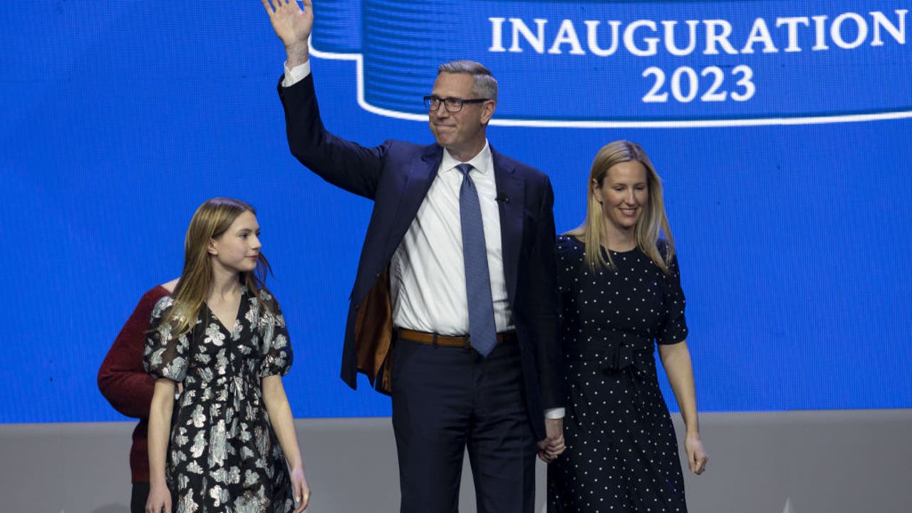 Illinois Treasurer Frerichs Declines 2026 Senate Bid
