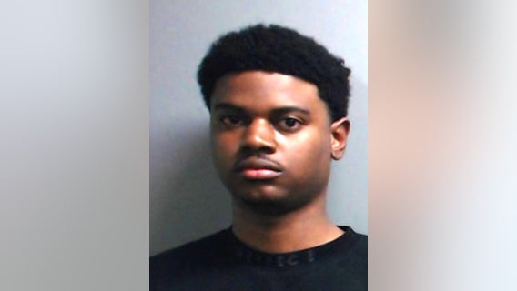 Oak Park man accused of leading police on 130 mph chase held without bond