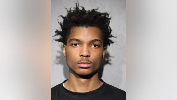 Chicago man arrested less than an hour after carjacking woman at gunpoint: police