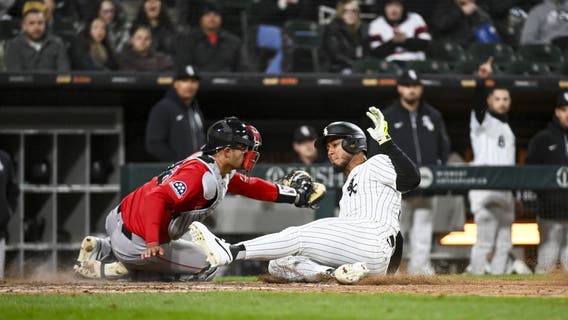 Taylor gets 3 hits as the White Sox stop 8-game slide by routing the Red Sox 11-1