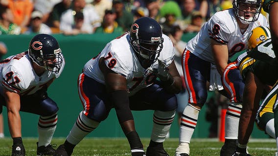 How former Chicago Bears OL Steve Edwards' playing days helps him protect the next generation