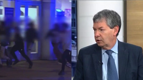 Chicago alderman pushes for police power to break up teen crowds: 'Take the shackles off'