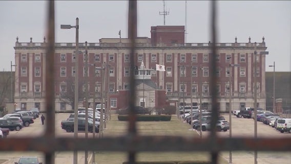 Illinois inmates want mental health reform in prisons, not money, attorneys say