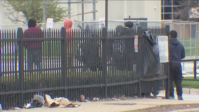 Chicago Home Depot becomes flashpoint for concerns over reported migrant loitering: 'It's unsafe'