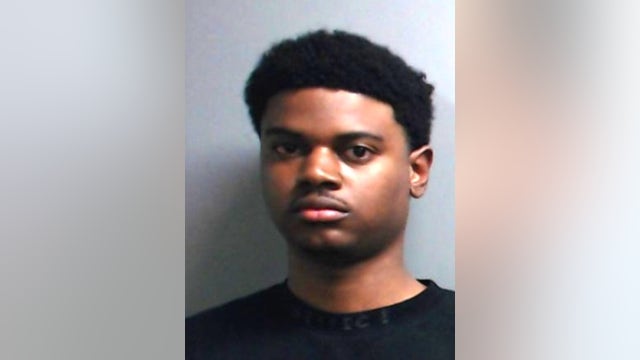 Oak Park man accused of leading police on 130 mph chase held without bond