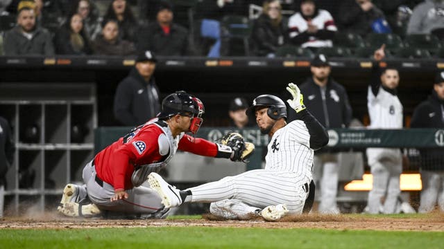 Taylor gets 3 hits as the White Sox stop 8-game slide by routing the Red Sox 11-1