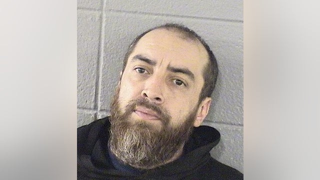 Man arrested in Chicago mail theft investigation, officials say