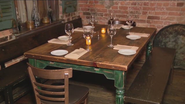 Illinois targets third-party restaurant reservation resellers with new bill